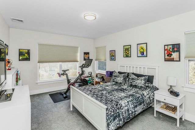 710 Breton Way 710, Glen Cove, NY 11542