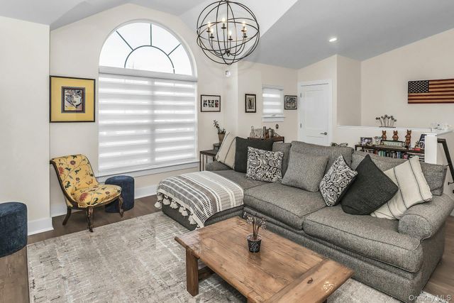 710 Breton Way 710, Glen Cove, NY 11542