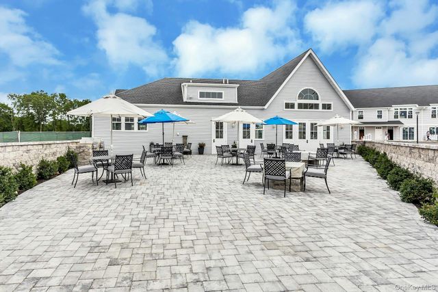 710 Breton Way 710, Glen Cove, NY 11542