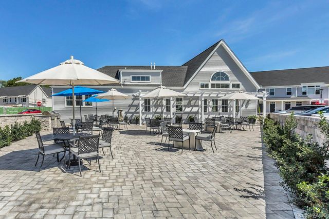 710 Breton Way 710, Glen Cove, NY 11542