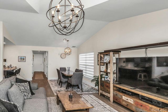 710 Breton Way 710, Glen Cove, NY 11542