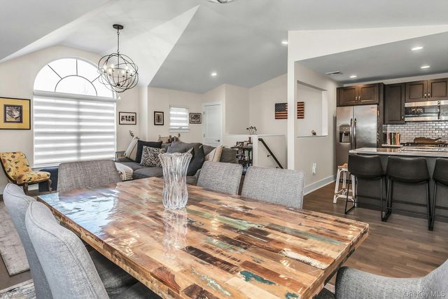 710 Breton Way 710, Glen Cove, NY 11542