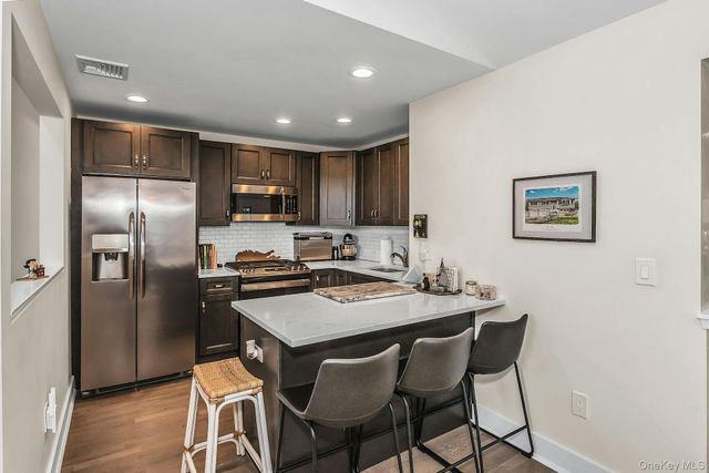 710 Breton Way 710, Glen Cove, NY 11542