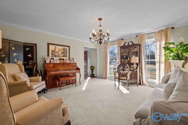 109 Red Barn Road, Rainbow City, AL 35906