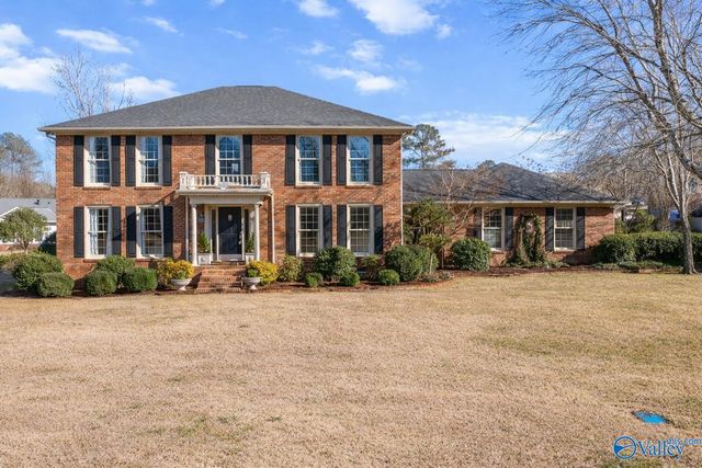 109 Red Barn Road, Rainbow City, AL 35906
