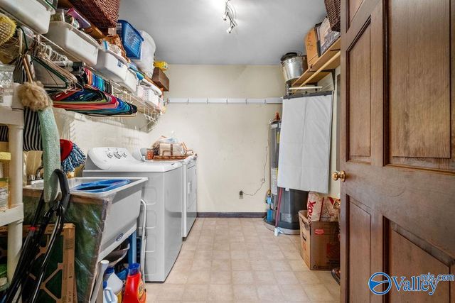 109 Red Barn Road, Rainbow City, AL 35906