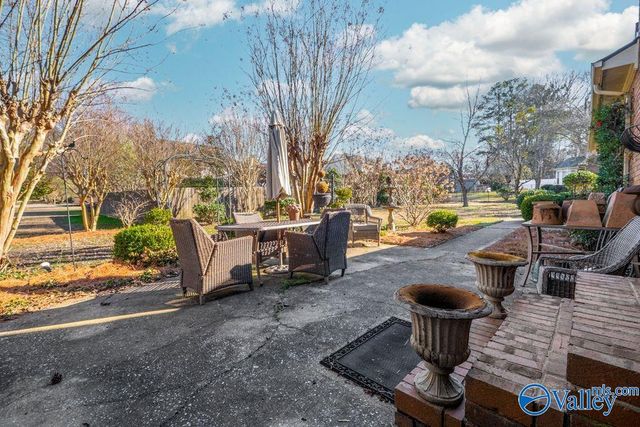 109 Red Barn Road, Rainbow City, AL 35906