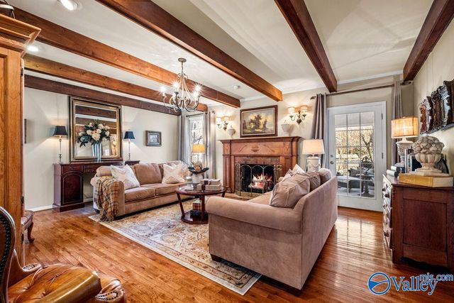 109 Red Barn Road, Rainbow City, AL 35906