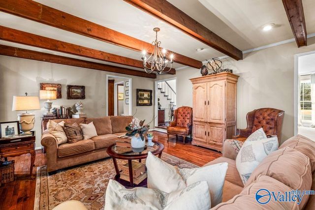 109 Red Barn Road, Rainbow City, AL 35906