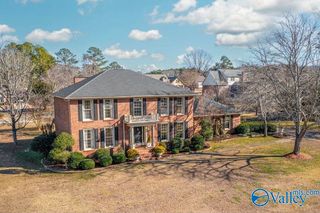 109 Red Barn Road, Rainbow City, AL 35906