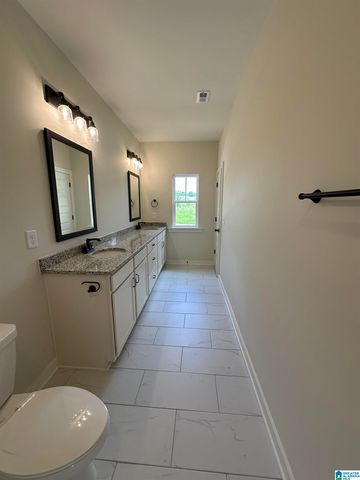 1004 UNALI TOWNES LOOP E, Leeds, AL 35094