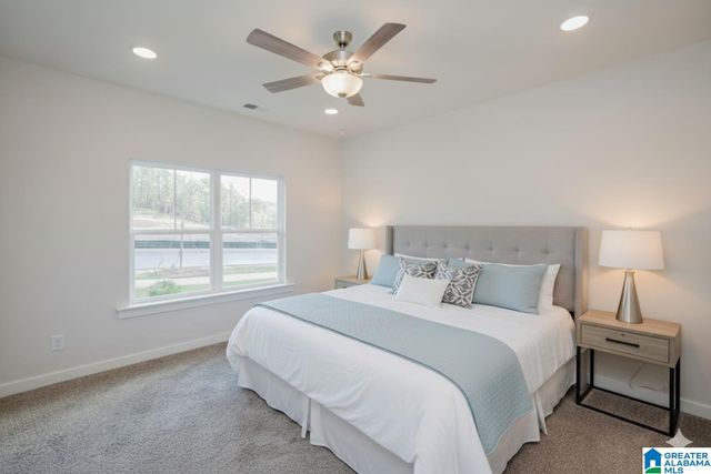 1004 UNALI TOWNES LOOP E, Leeds, AL 35094