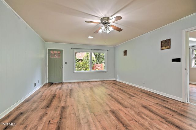 1507 Woodland Avenue, Johnson City, TN 37601