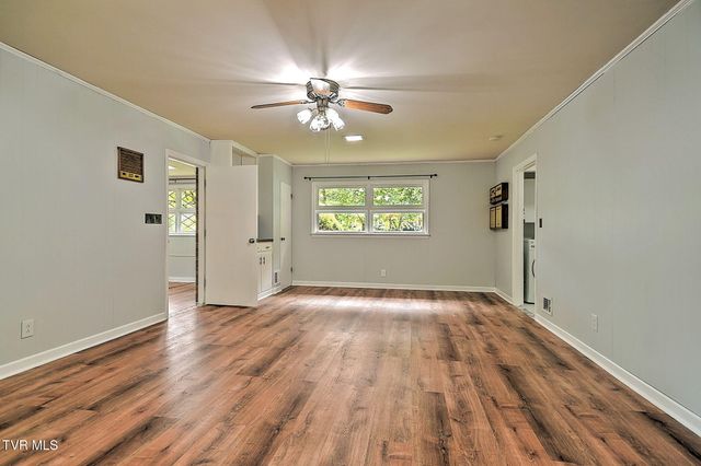1507 Woodland Avenue, Johnson City, TN 37601