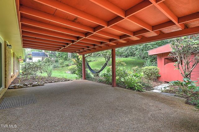 1507 Woodland Avenue, Johnson City, TN 37601
