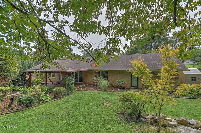 1507 Woodland Avenue, Johnson City, TN 37601