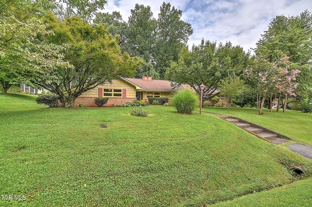 1507 Woodland Avenue, Johnson City, TN 37601