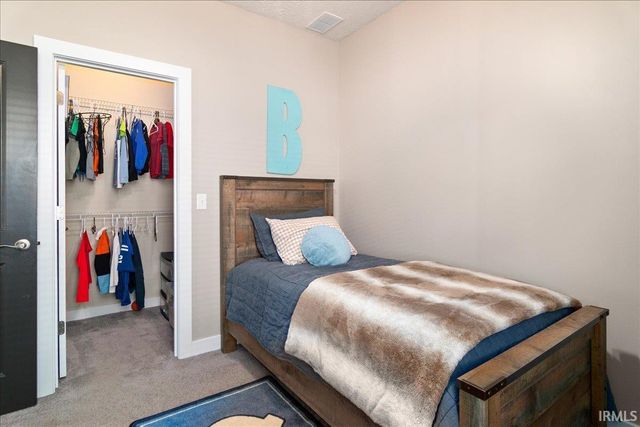4529 Brentford Drive, Newburgh, IN 47630
