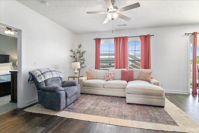 4529 Brentford Drive, Newburgh, IN 47630