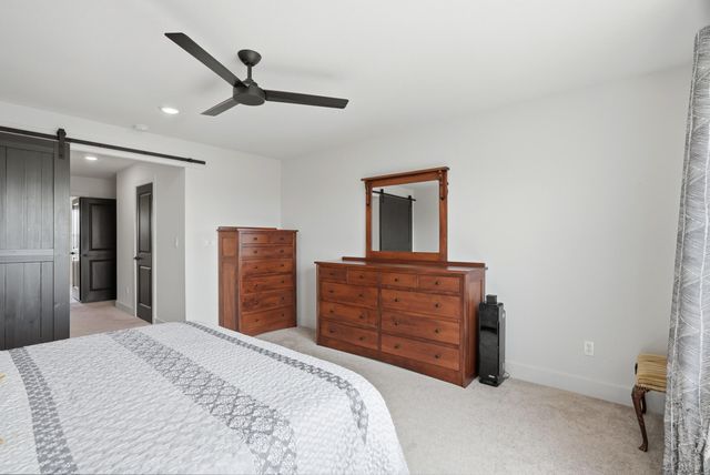 427 ANGELS REST WAY, Columbia, MO 65203