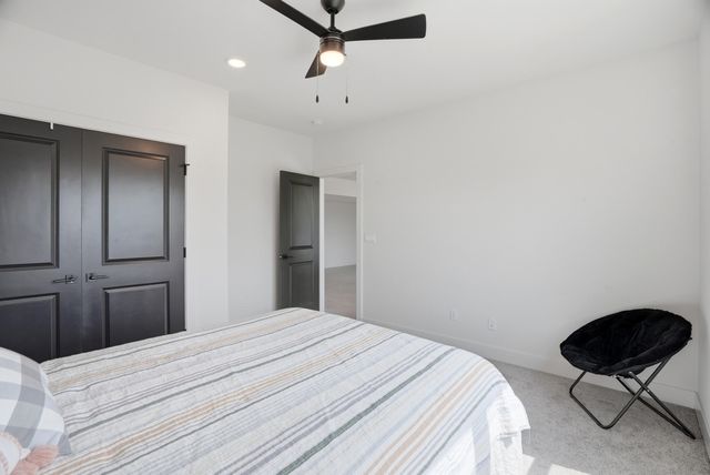 427 ANGELS REST WAY, Columbia, MO 65203