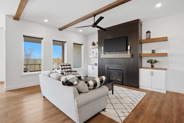 427 ANGELS REST WAY, Columbia, MO 65203
