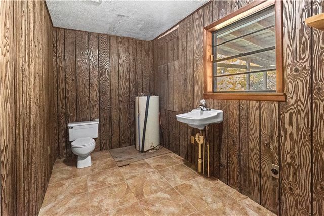 HC 31 Box 484, Deer, AR 72628