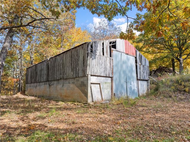 HC 31 Box 484, Deer, AR 72628