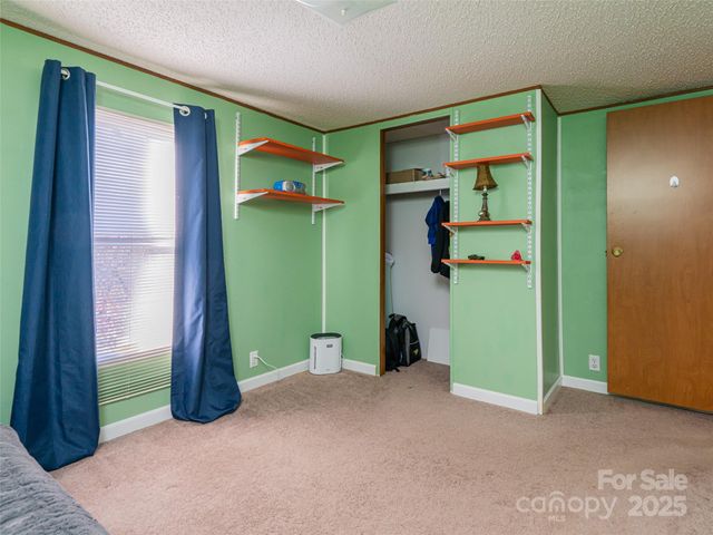 55 Morgan Road, Weaverville, NC 28787