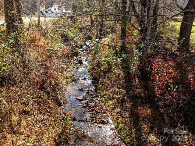 55 Morgan Road, Weaverville, NC 28787