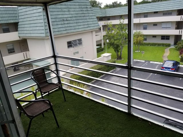 5790 Stirling Road 314, Hollywood, FL 33021