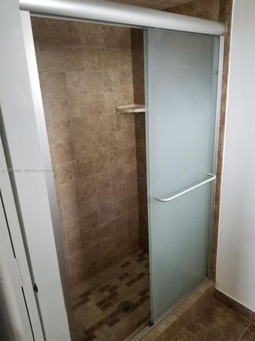 5790 Stirling Road 314, Hollywood, FL 33021