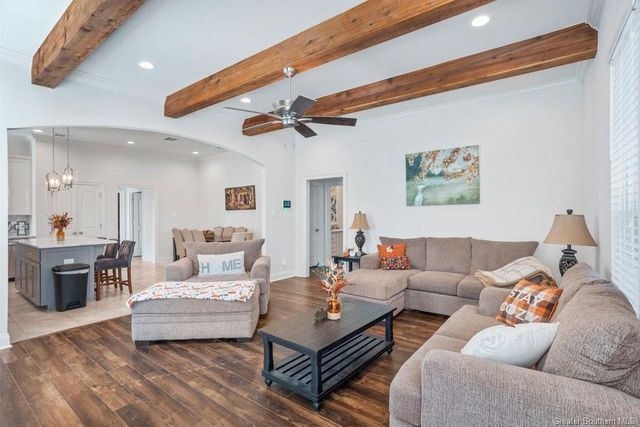 305 Paisley Parkway, Sulphur, LA 70665