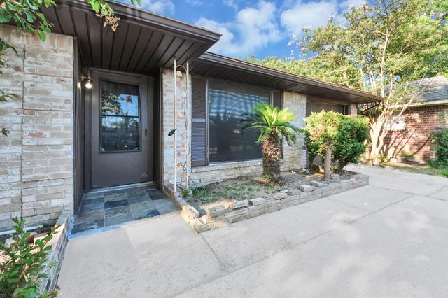 3806 Charriton Drive, Houston, TX 77039