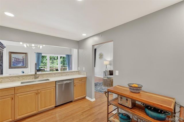 6652 Cortland Avenue 1, Brighton, MI 48114