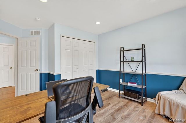 6652 Cortland Avenue 1, Brighton, MI 48114