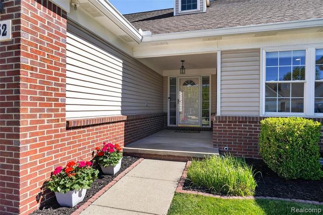 6652 Cortland Avenue 1, Brighton, MI 48114