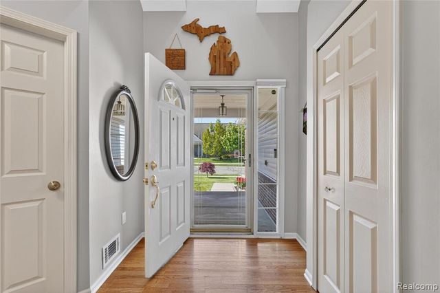 6652 Cortland Avenue 1, Brighton, MI 48114