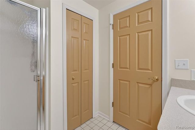 6652 Cortland Avenue 1, Brighton, MI 48114