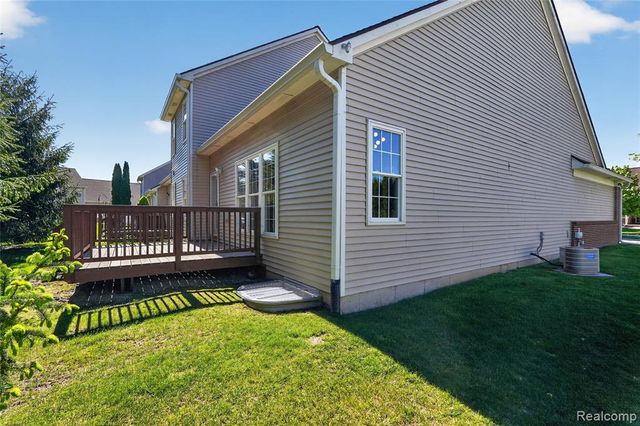 6652 Cortland Avenue 1, Brighton, MI 48114