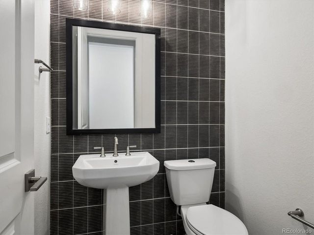 1289 Oleander St, Castle Rock, CO 80109