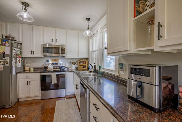 1260 King Mill Pike, Bristol, VA 24201