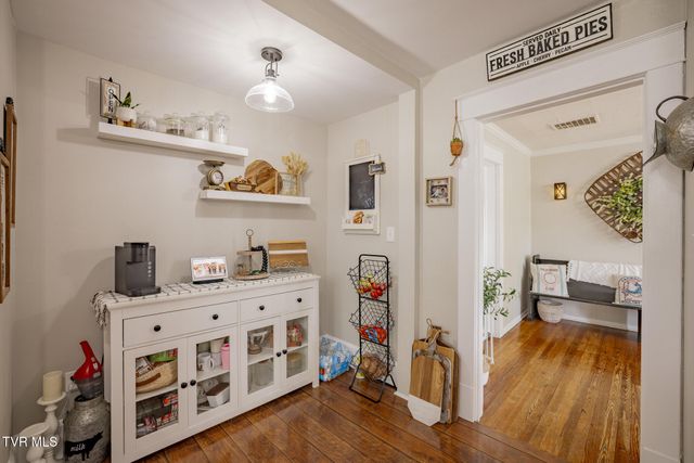 1260 King Mill Pike, Bristol, VA 24201