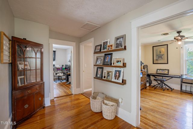 1260 King Mill Pike, Bristol, VA 24201
