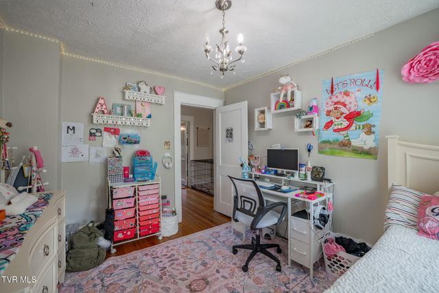 1260 King Mill Pike, Bristol, VA 24201
