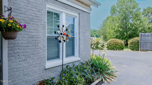 1260 King Mill Pike, Bristol, VA 24201