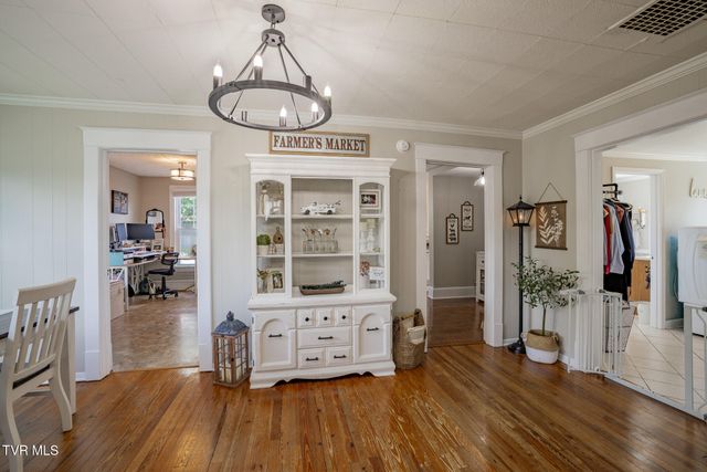 1260 King Mill Pike, Bristol, VA 24201