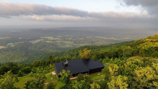 11334 Pool Hollow Road, Dardanelle, AR 72834