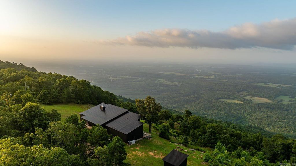 11334 Pool Hollow Road, Dardanelle, AR 72834