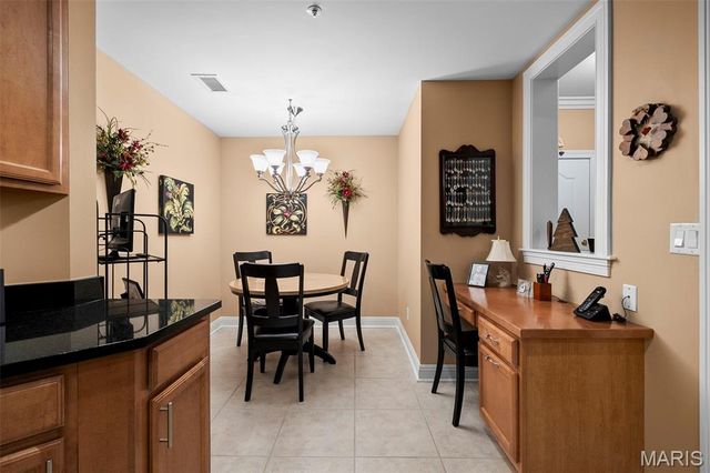 125 E Clinton Place 1C, Kirkwood, MO 63122